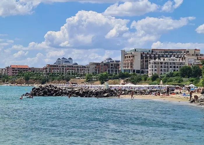 Mary Beach Resort Premium Apartments *