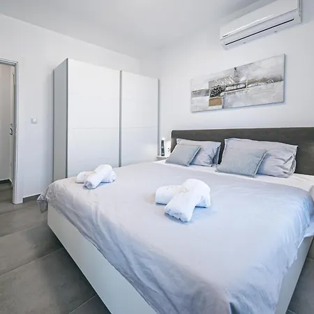 아파트 Mary - Polarstar Real Estate